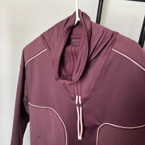 FREE PEOPLE Act Fast Warmth Layer in maroon NWOT sz Large - Picture 4 of 12